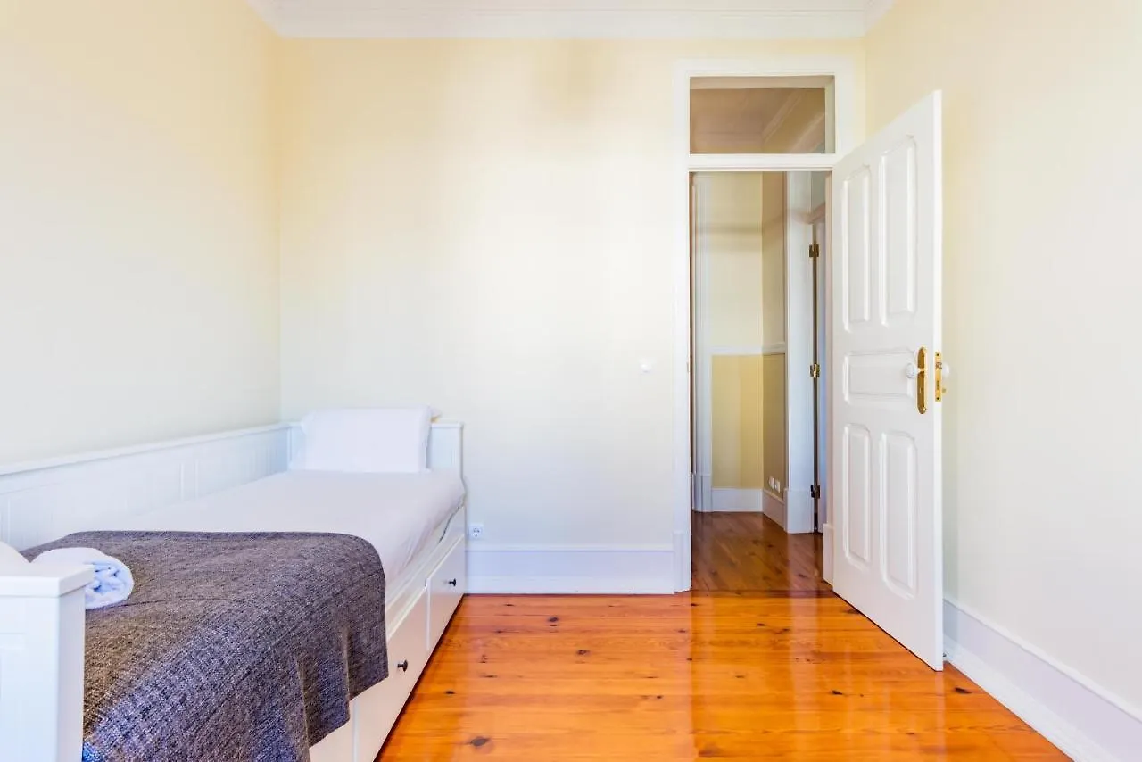 Saldanha Central Urban Lisbon Apartment