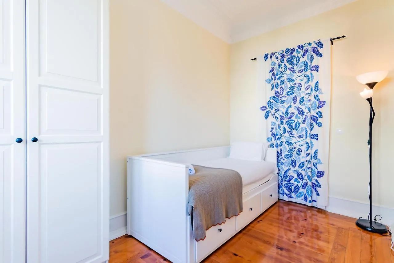 Saldanha Central Urban Lisbon Apartment