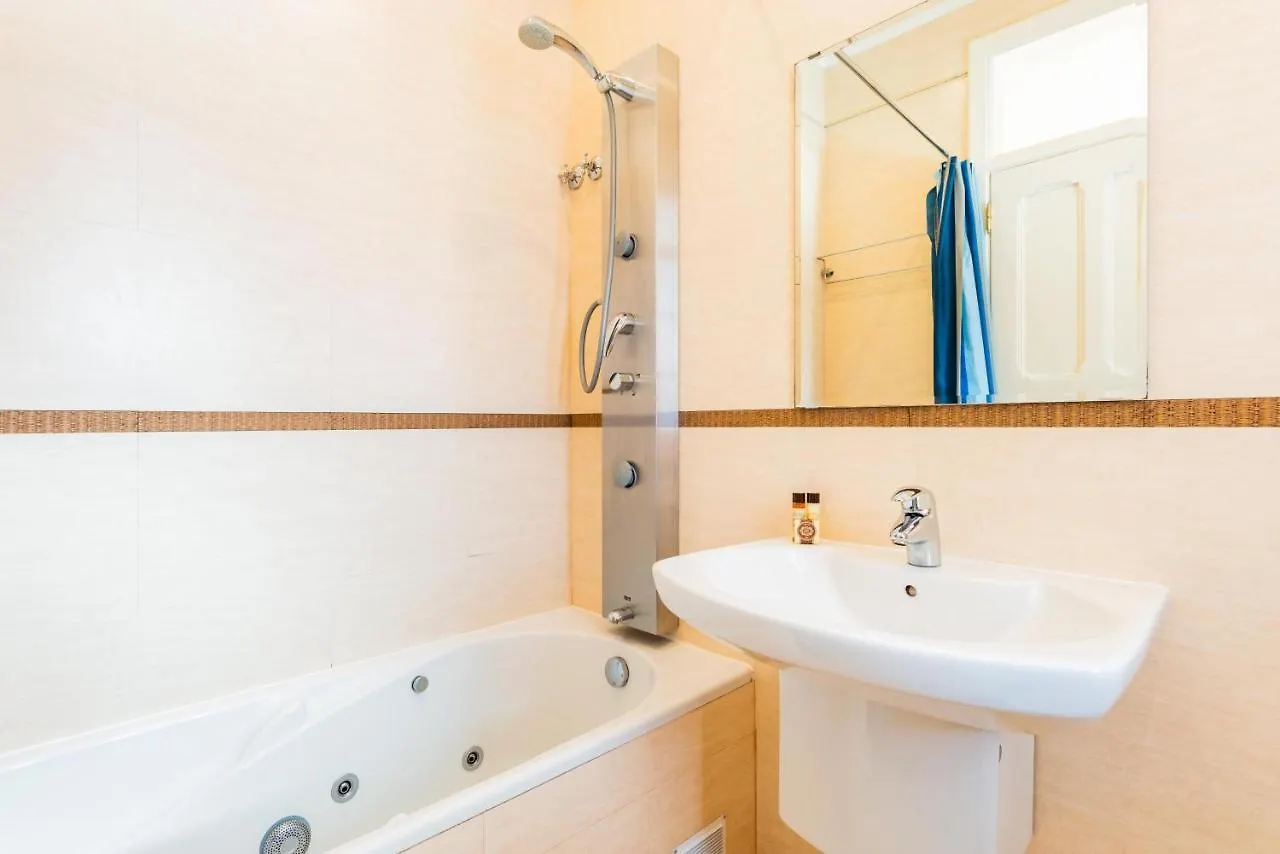 Saldanha Central Urban Lisbon Apartment